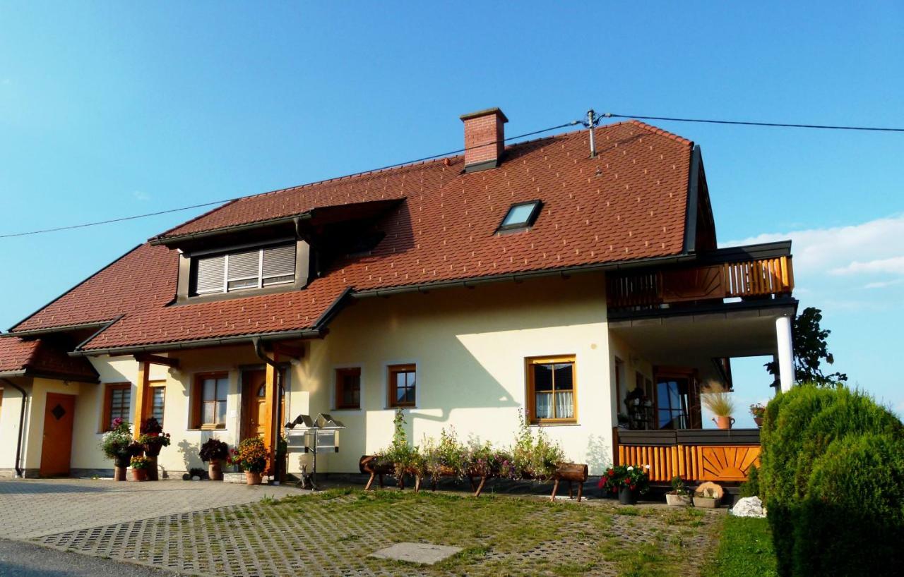 Ferienwohnung Berg-Arche Sankt Margarethen im Lavanttal Exterior foto